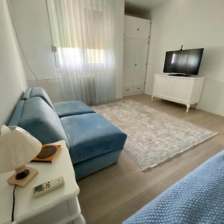 Crystal Rose - Center Apartment スコピエ エクステリア 写真